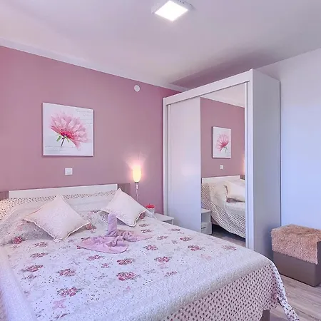Nera Holiday home Pula
