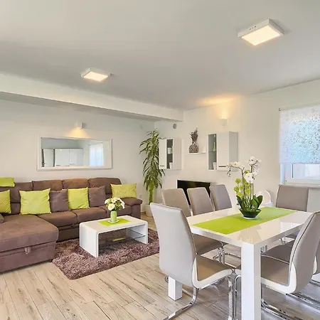 Holiday home Nera